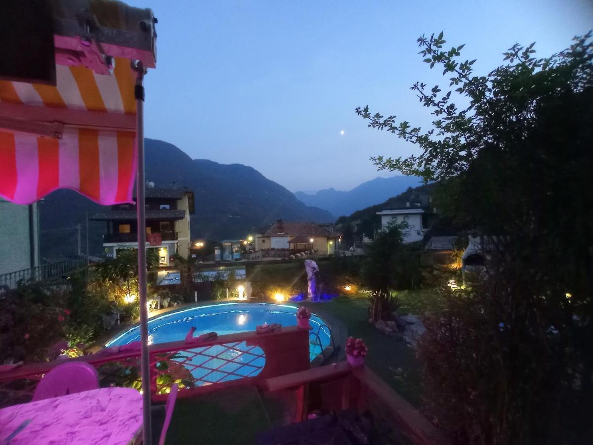 Comfortable Apartment With Panoramic View 65 M² Shared Pool Challand Saint Victor Esterno foto